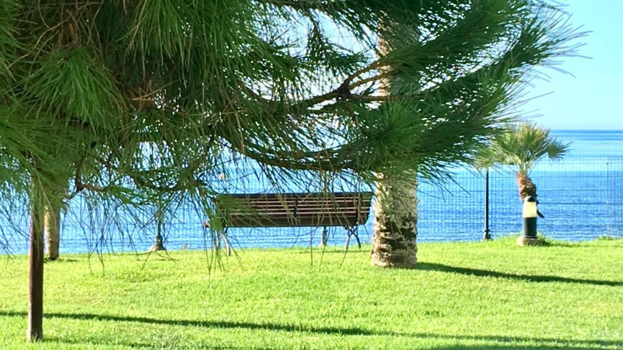 Mi Capricho Beachfront- 3-7 Apartment With Sea Views Sitio de Calahonda Eksteriør bilde